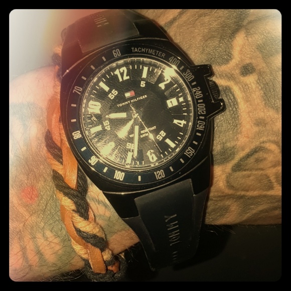 tommy hilfiger watch 5atm water resistant